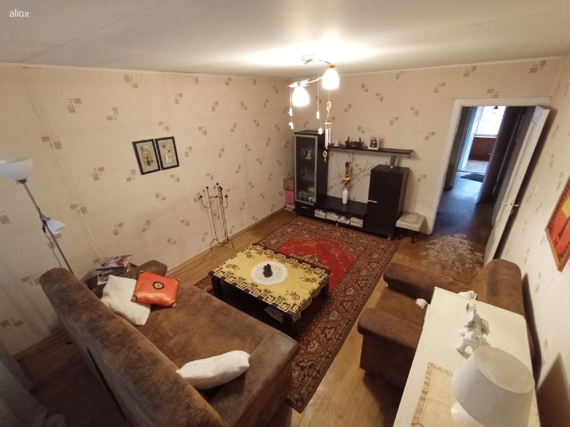 Parduodamas erdvus namas Varėnos r.