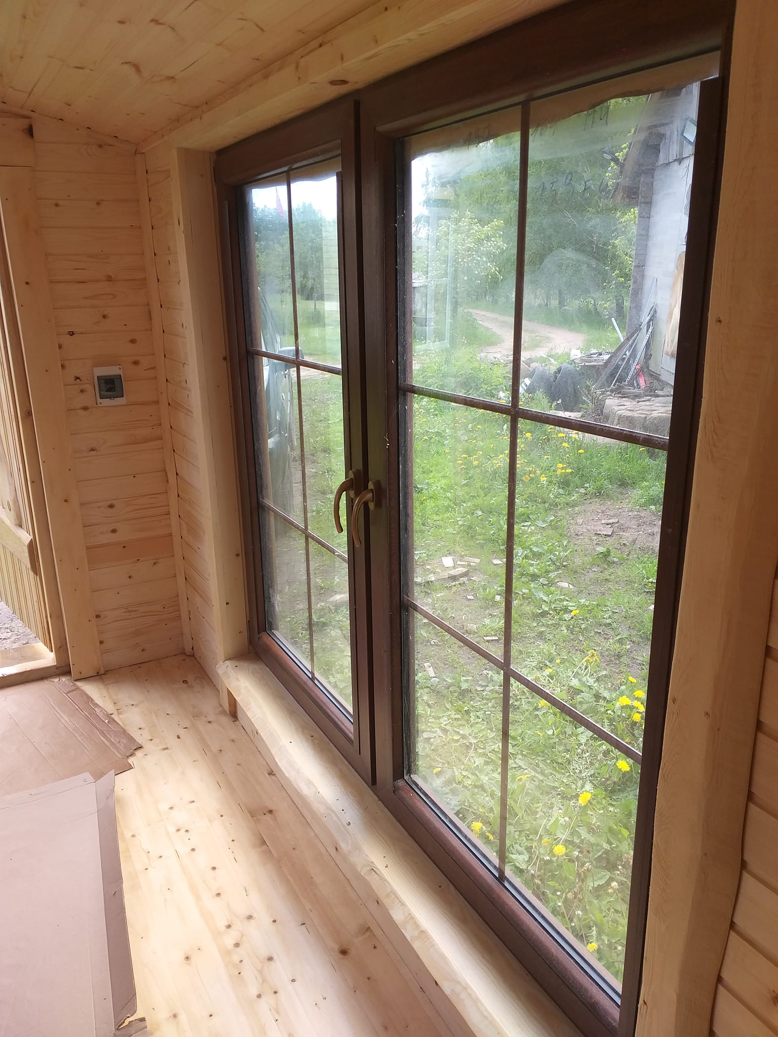 Puošnios pirtys ir medžio skulptūros