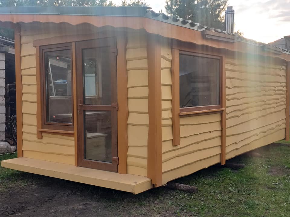 Puošnios pirtys ir medžio skulptūros