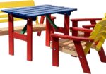 Vaikiškų lauko baldų komplektas.