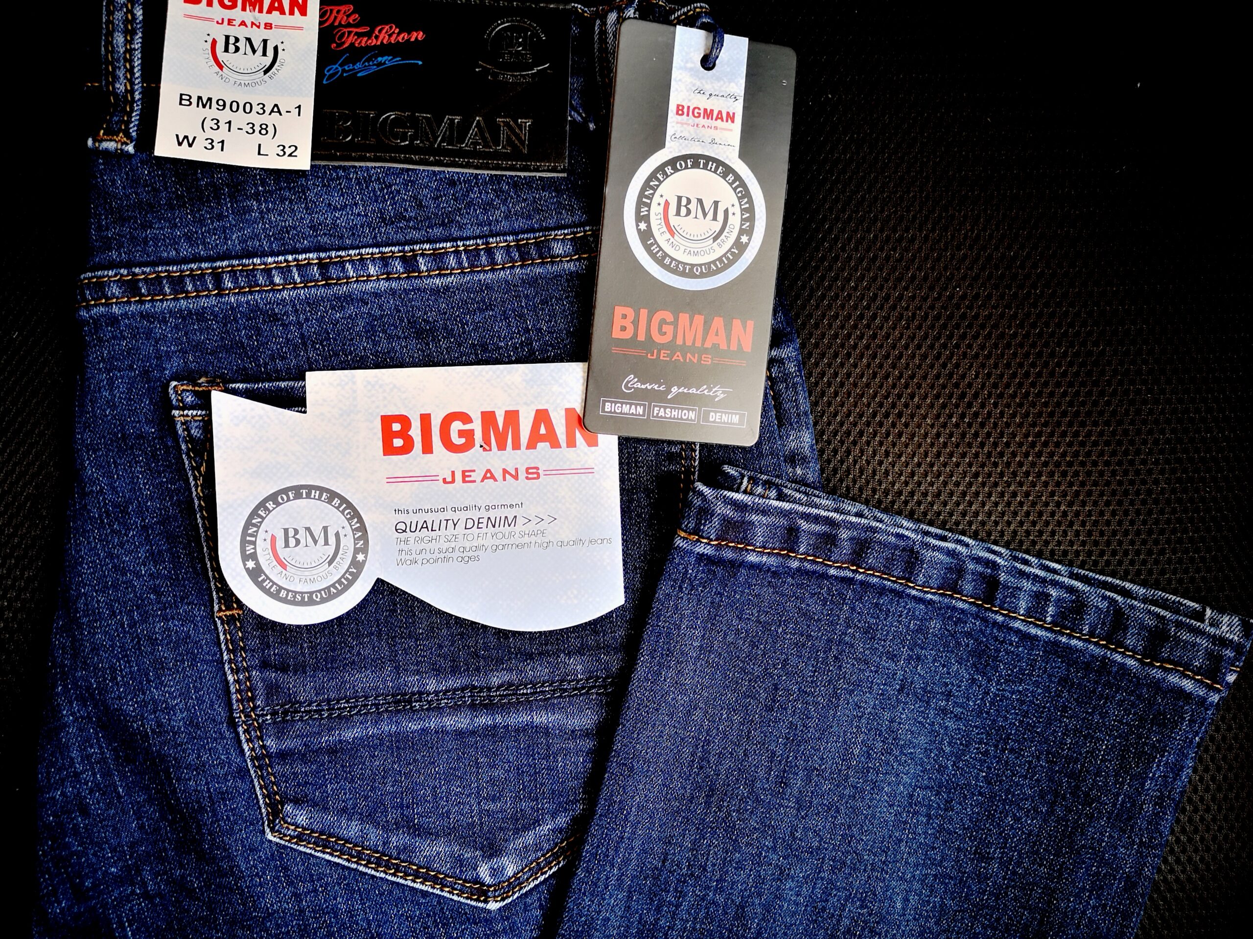 Klasikiniai, tiesūs vyriški džinsai