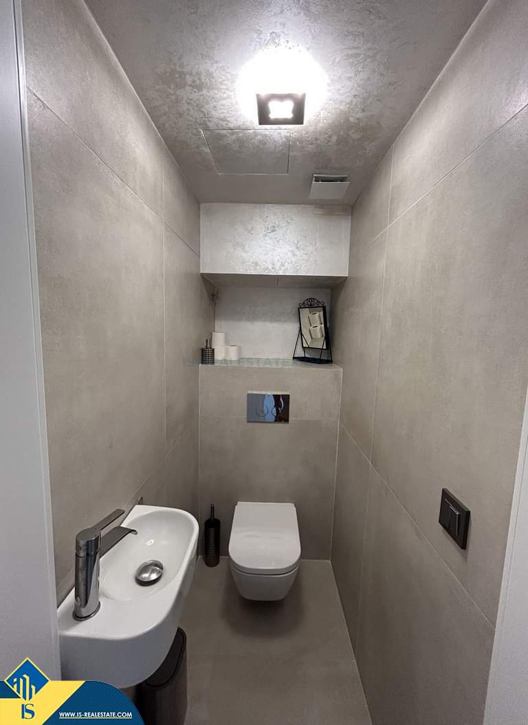 Parduodamas 4 kambarių renovuotas apartamentas Ispanijoje, Malaga provincijoje, Marbella mieste