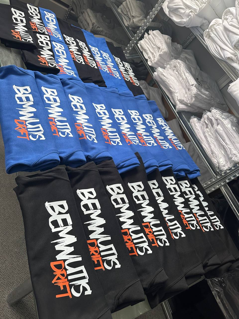 Spauda ant marškinėlių ir kitų tekstilės gaminių