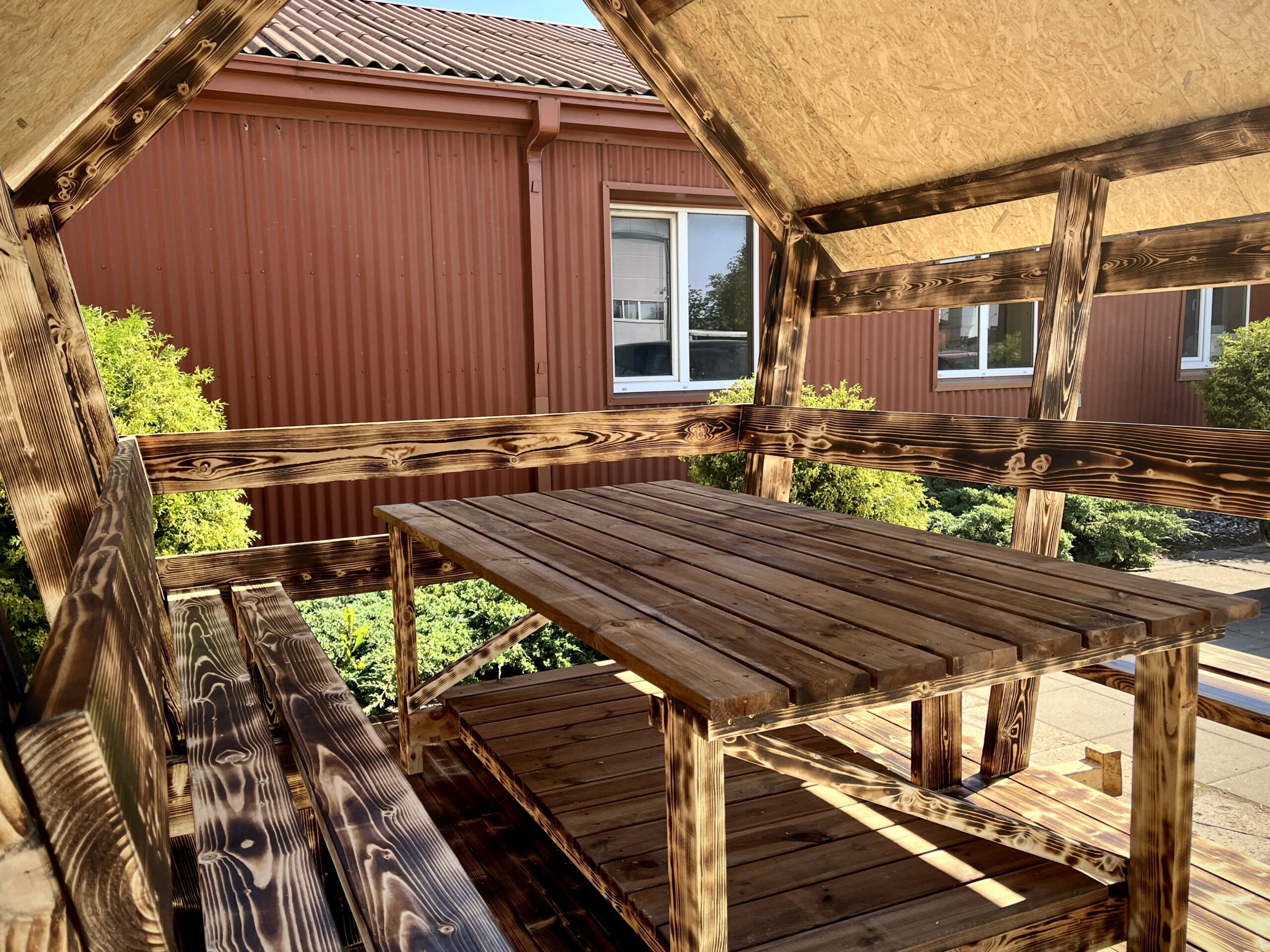 Parduodama pavėsinė (10+ asmenų)