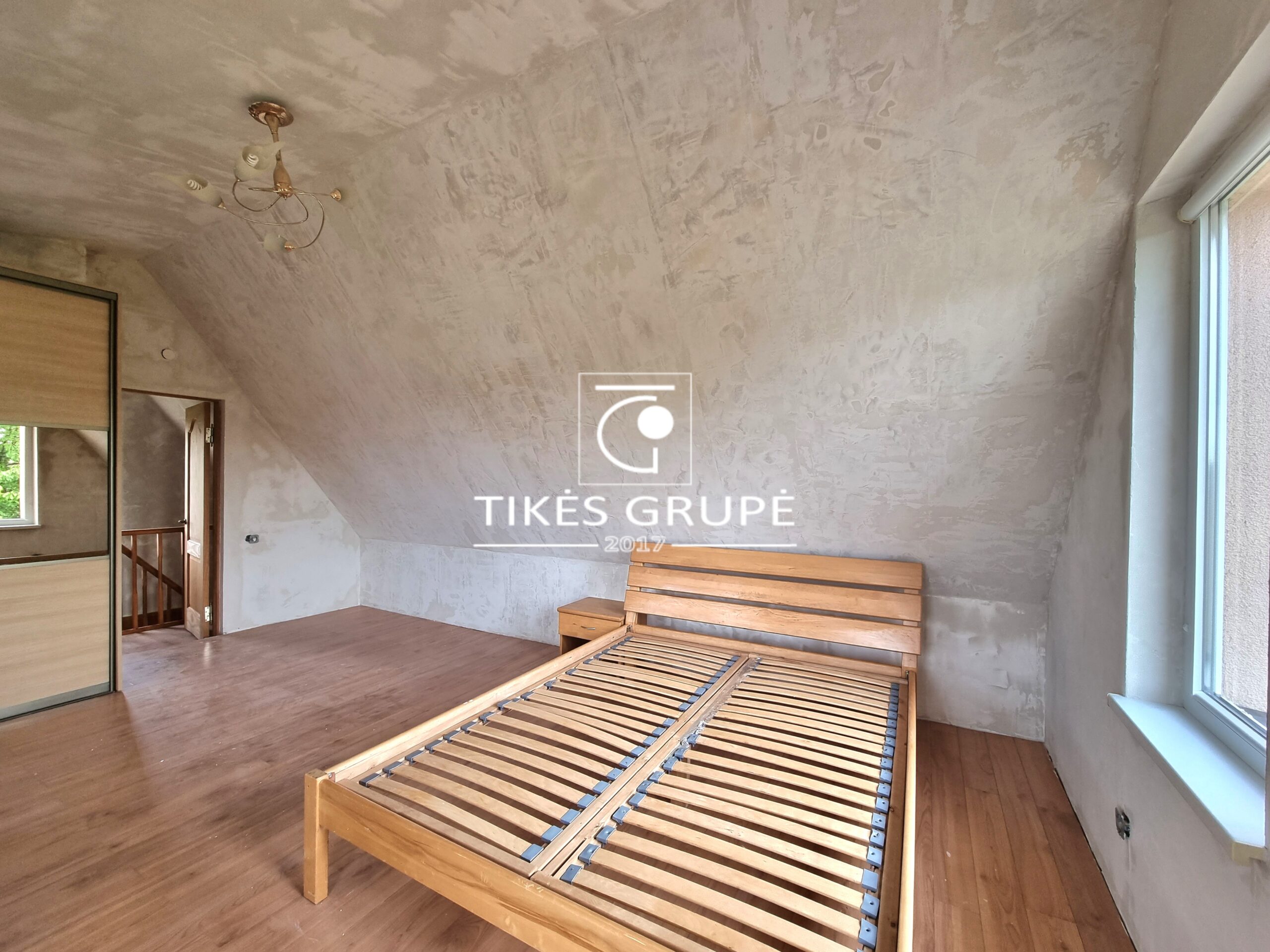 Klaipėdos raj., Dercekliuose., parduodamas 81 .51 kv.m. mūrinis sodo namas. Priduotas 100 % namo baigtumas. Sklypas 6 arai.