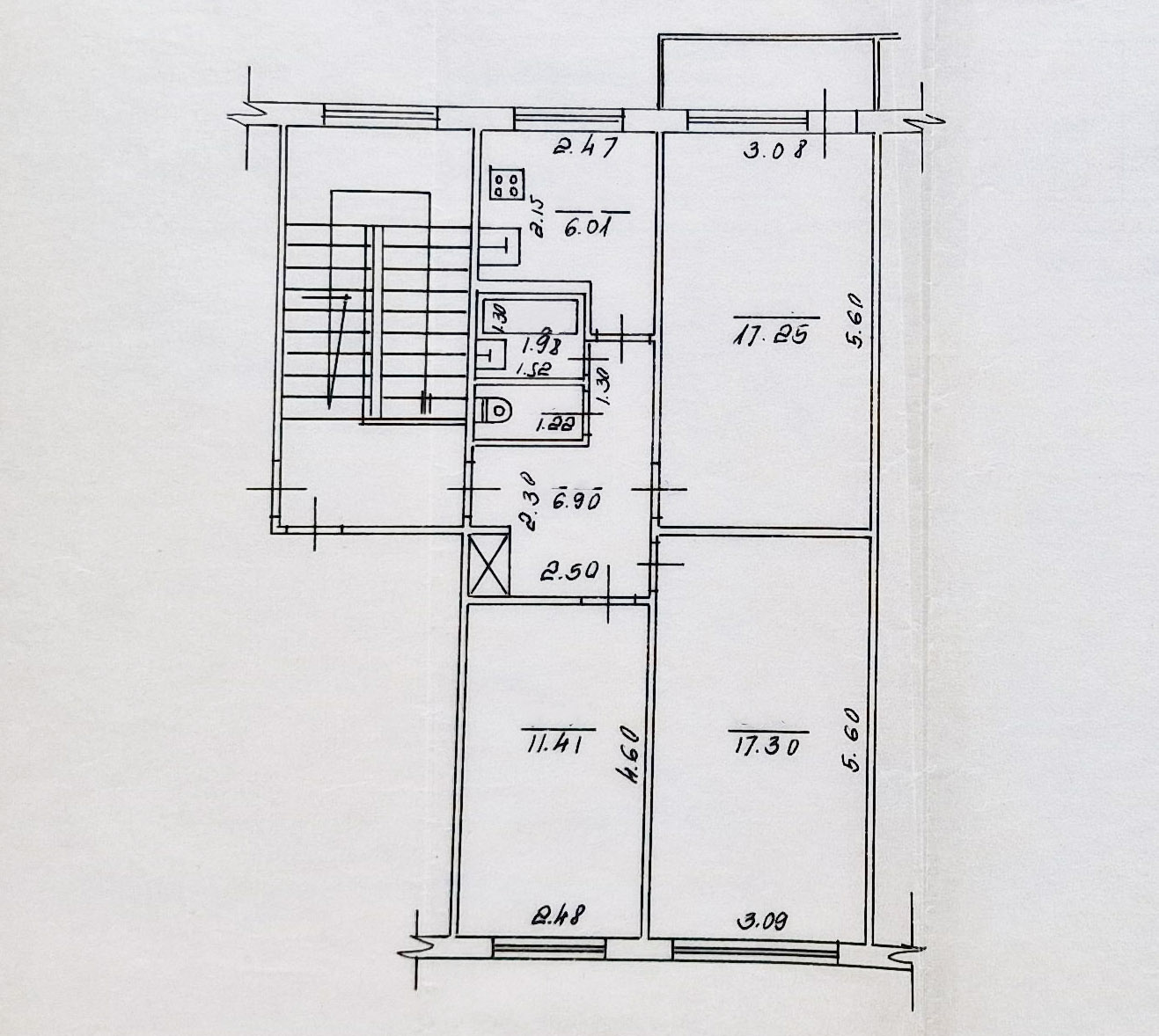 Parduodamas 3 kambarių butas, pradėtas remontas