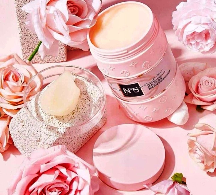 Šampūnas ir kaukė BOTOX su Šanel Nr.5 kvapu