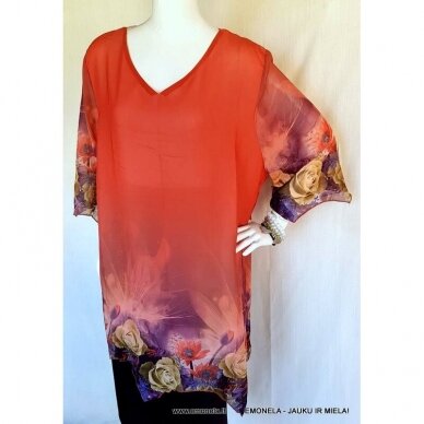 Tunika 48 d., su rožėmis, kaina 12 €