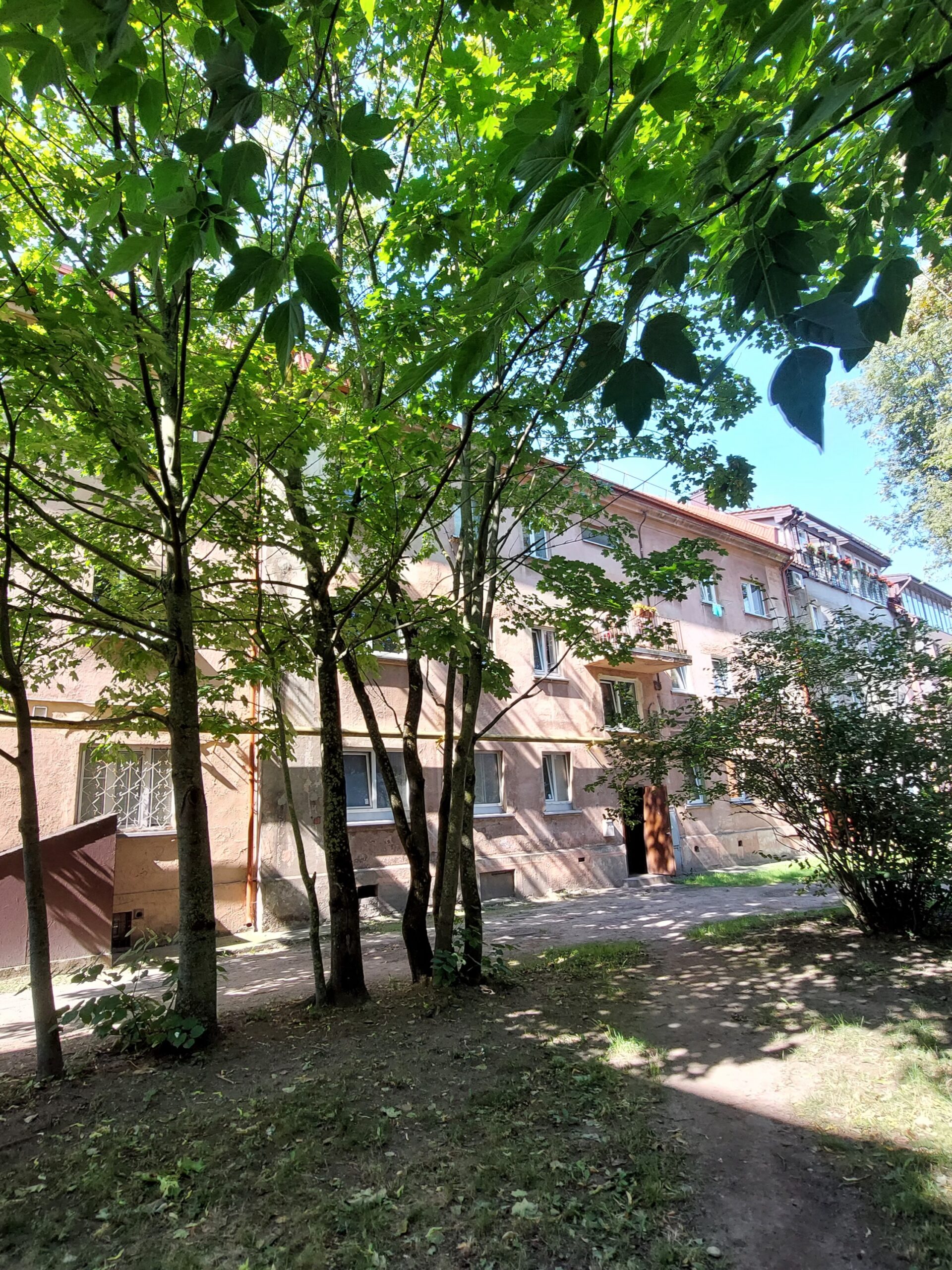 Miesto centre parduodamas butas