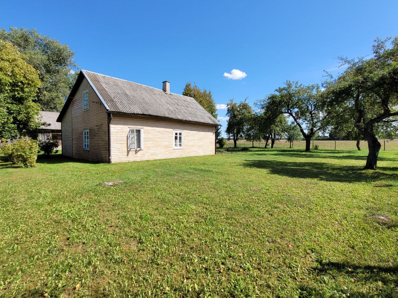 Parduodama sodyba Šakių rajone