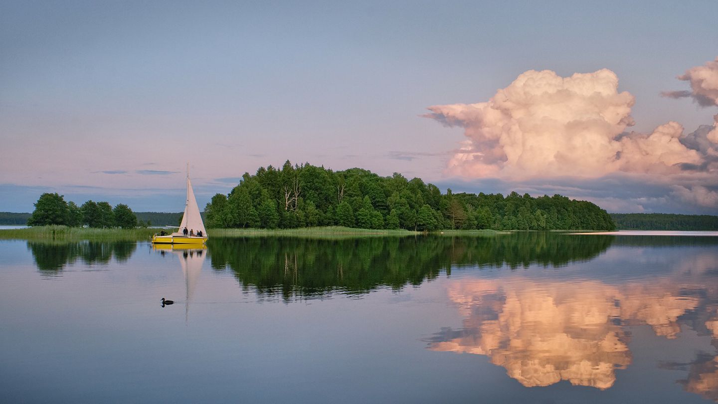 Parduodamas 3 arų sklypas šalia Platelių ežero. Plungės raj. Paplatelių k. Bičių Tako g.