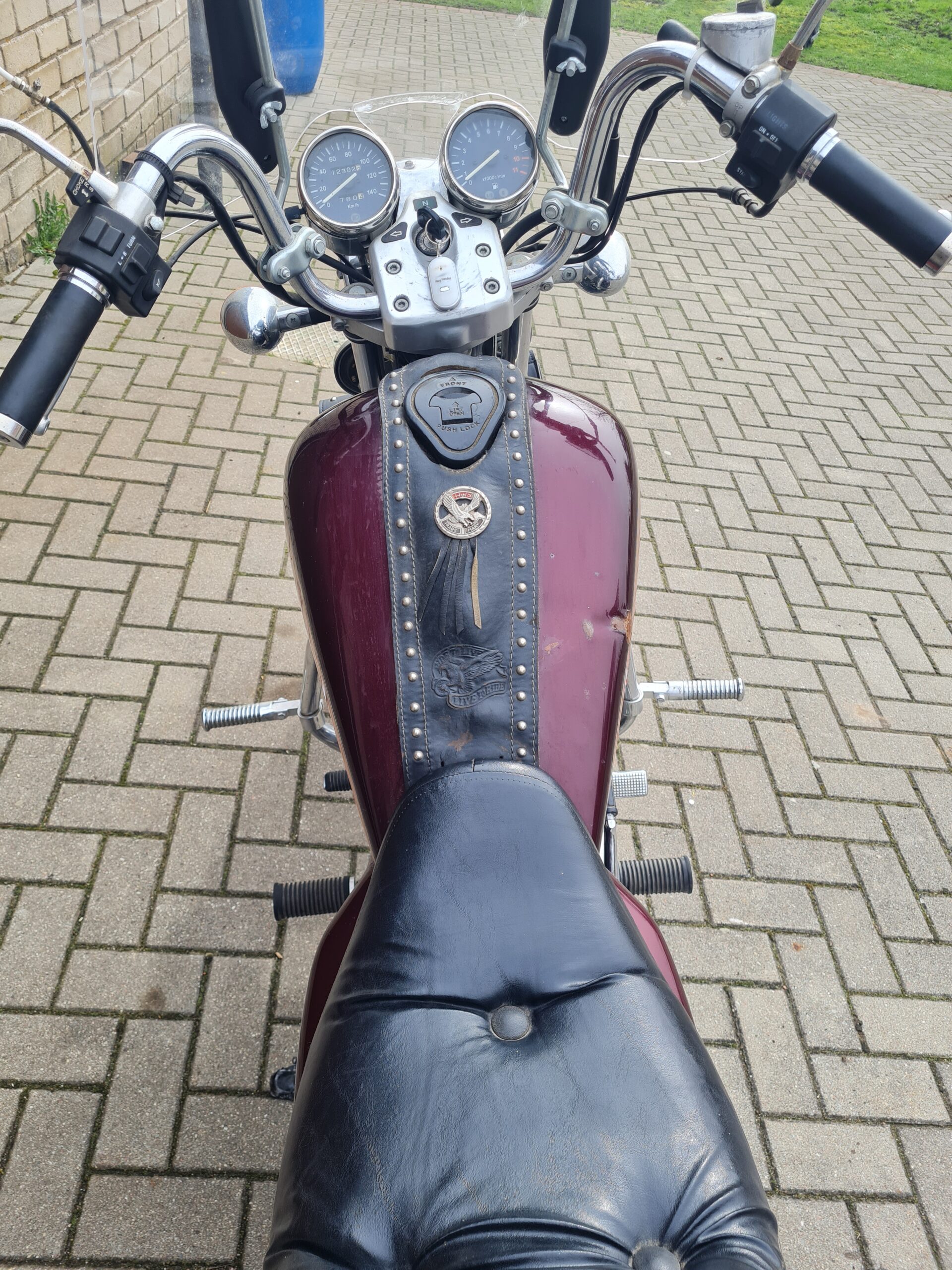 Parduodu motociklą HYOSUNG (RPK)