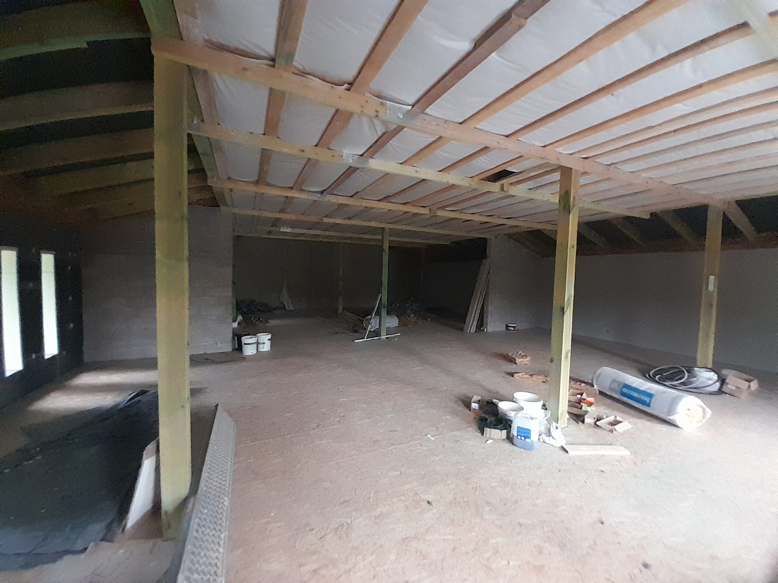 Parduodamos 200 kv.m. Komercinės – paslaugų ar ofisui tinkančios patalpos centre Priestočio g. 3 aukštas