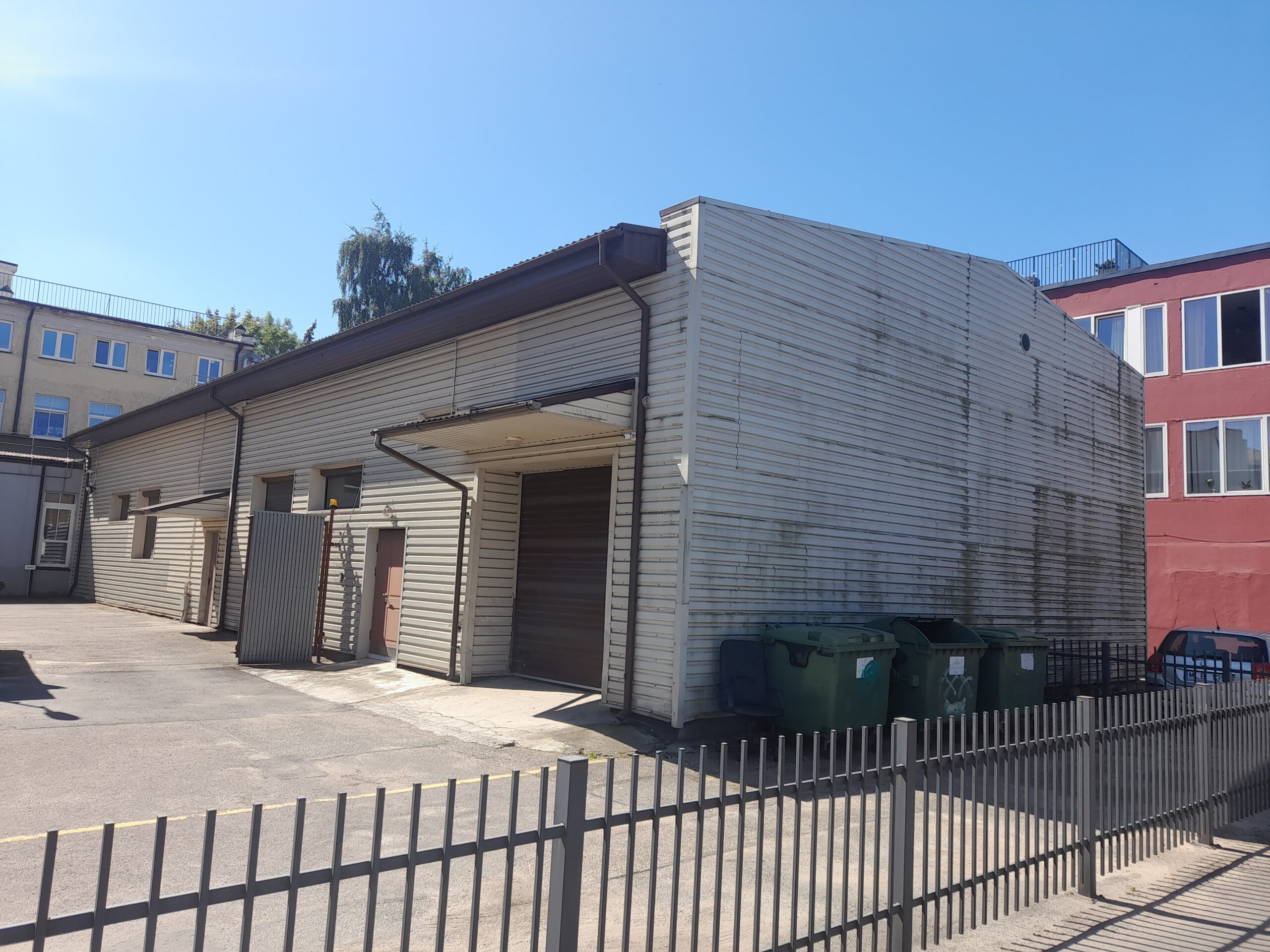 Išnuomojamos 398,23 kv.m. Komercinis pastatas centre Šaulių g. Kaipėdoje