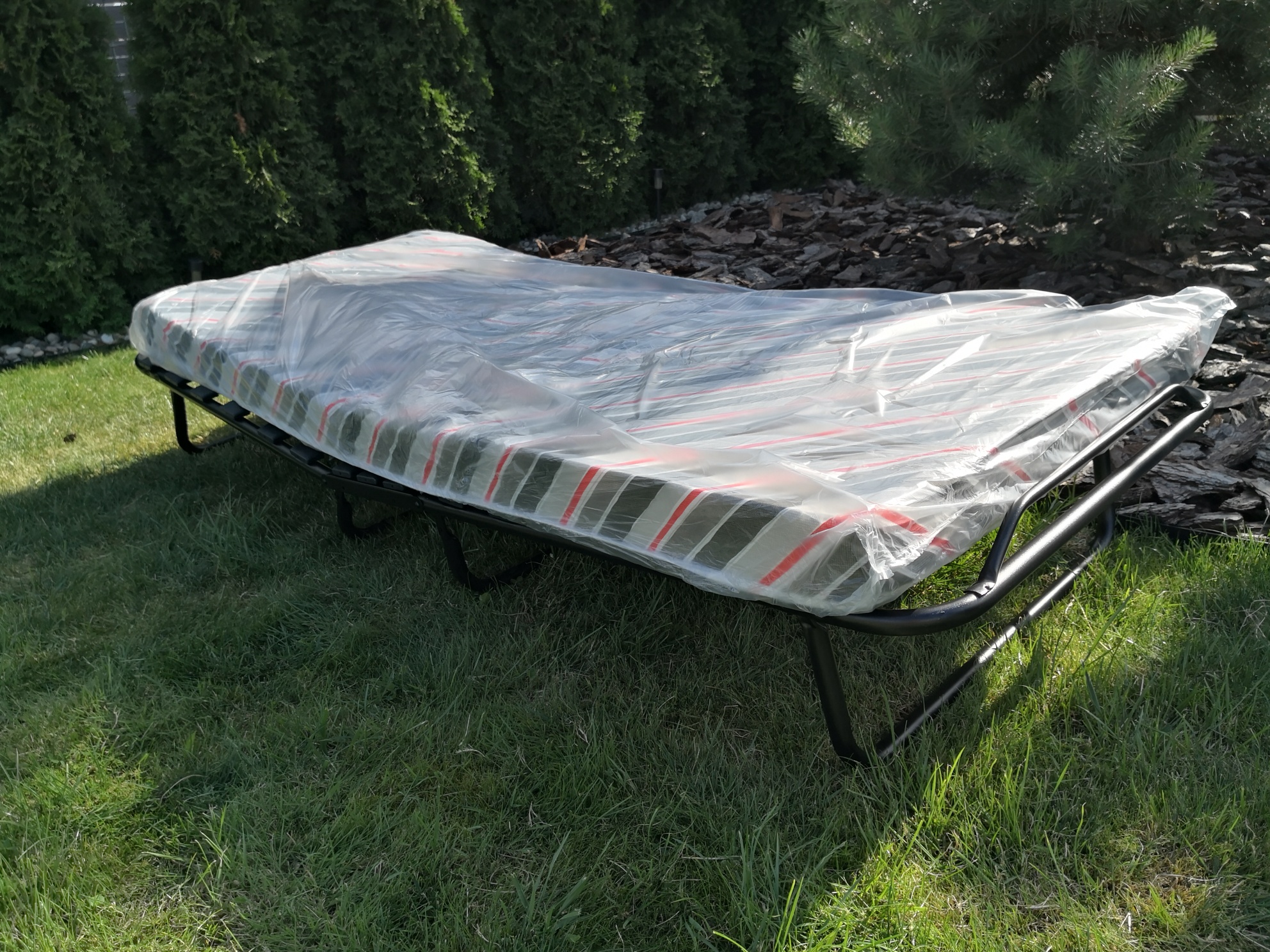 Naujos sulankstomos lovos