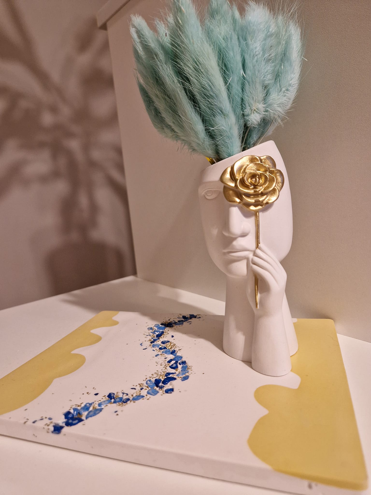 Rankų darbo išskirtiniai gipso gaminiai, žvakės – namų dekoro detalės ir dovanų idėjos