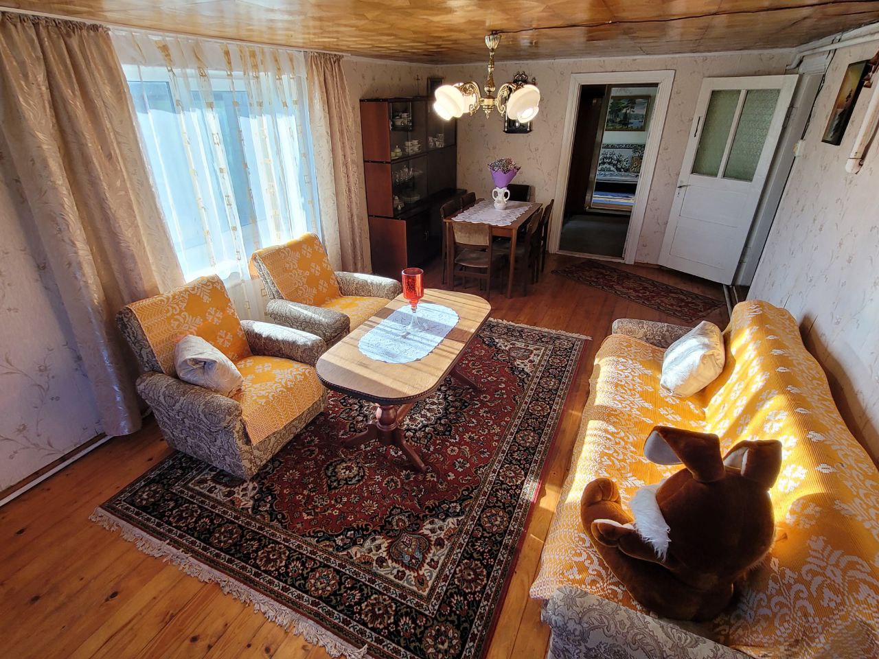 Parduodamas namas su sklypu