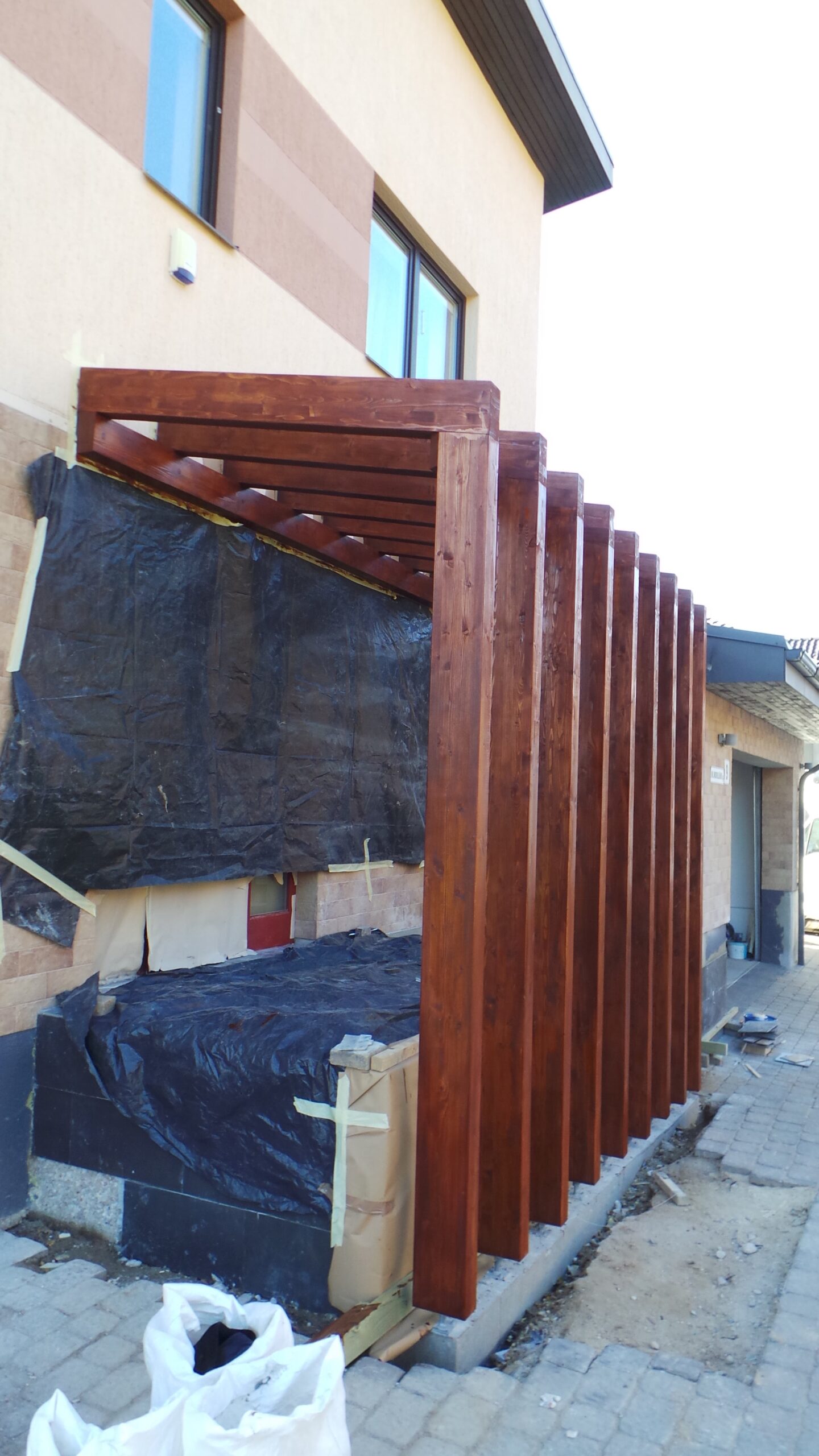 Stoginė, apdailos darbai, stoginės įrengimas, terasos, terasa, malkinė, pirtis