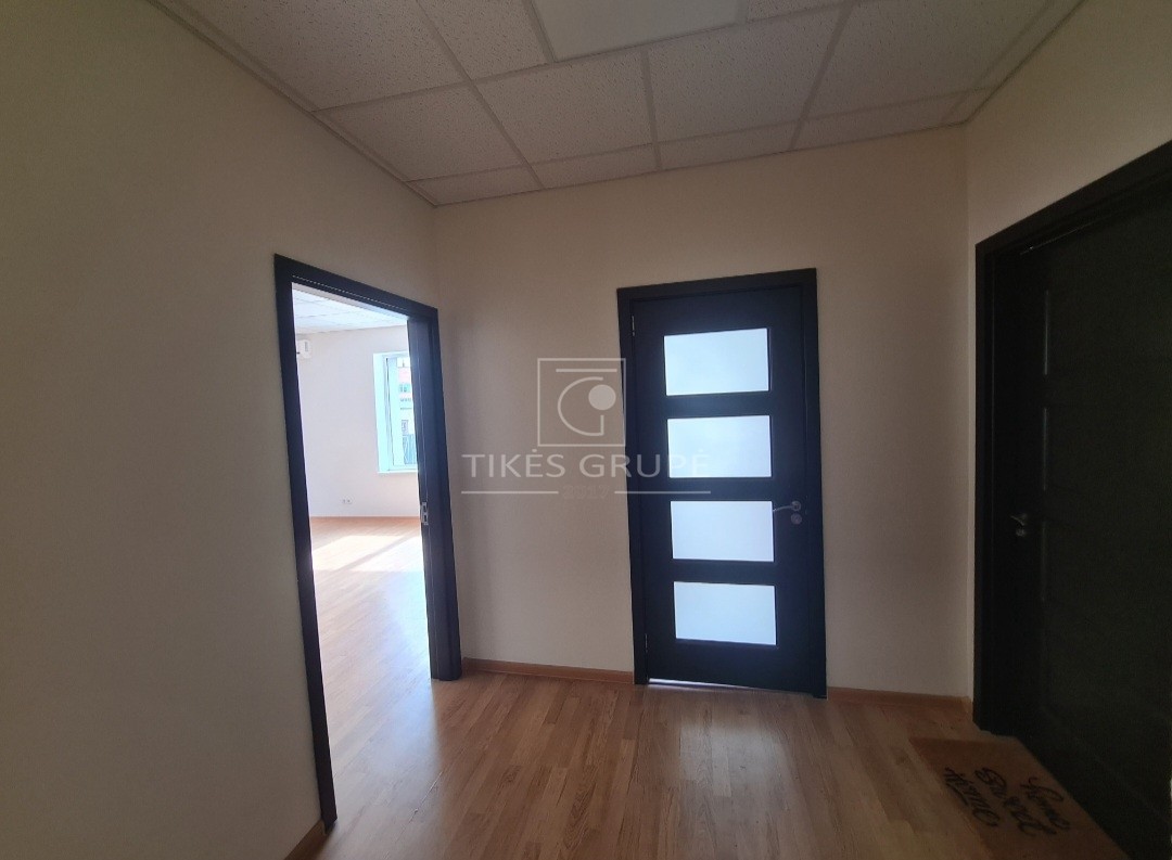 Klaipėdos mieste, Dubysos g. 60 išnuomojamos komercinės paskirties patalpos