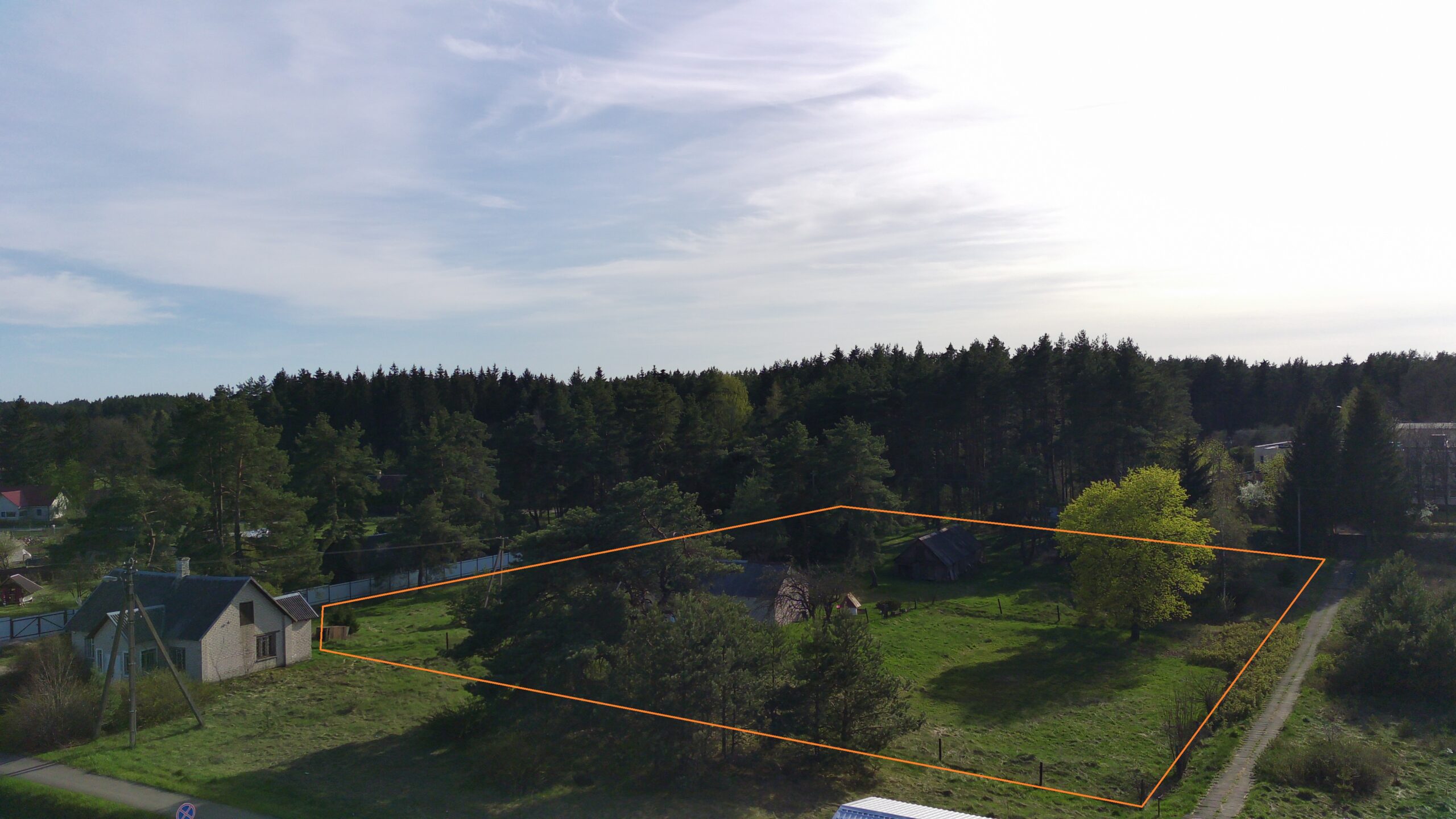 Parduodamas namas 40 km nuo Vilniaus