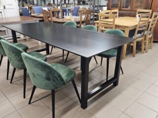 0c7-valgomojo-stalas-su-6-kedemis