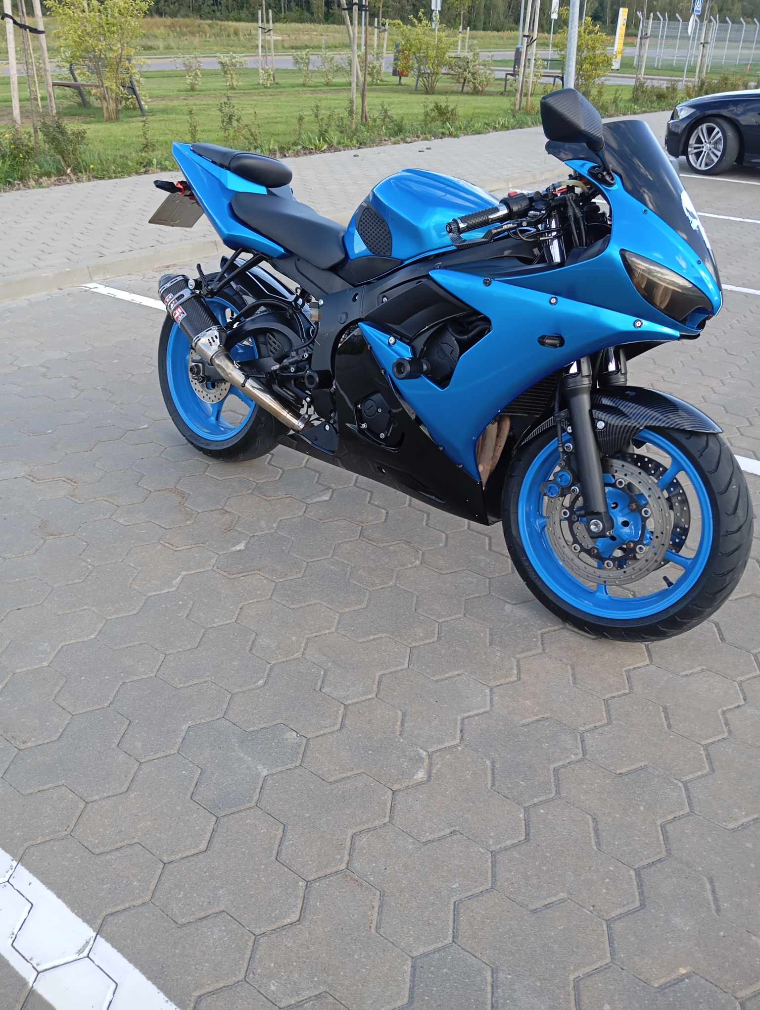 Yamaha R6
