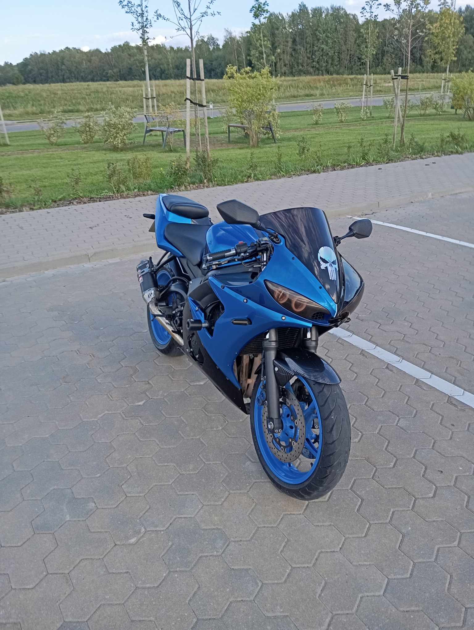 Yamaha R6