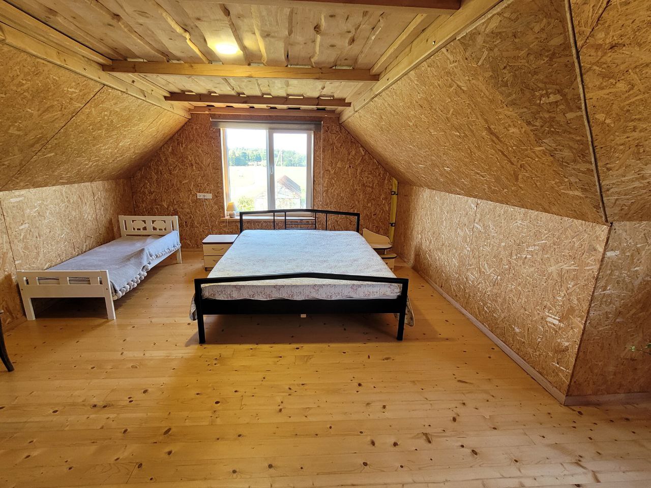 Parduodama rąstinė sodyba