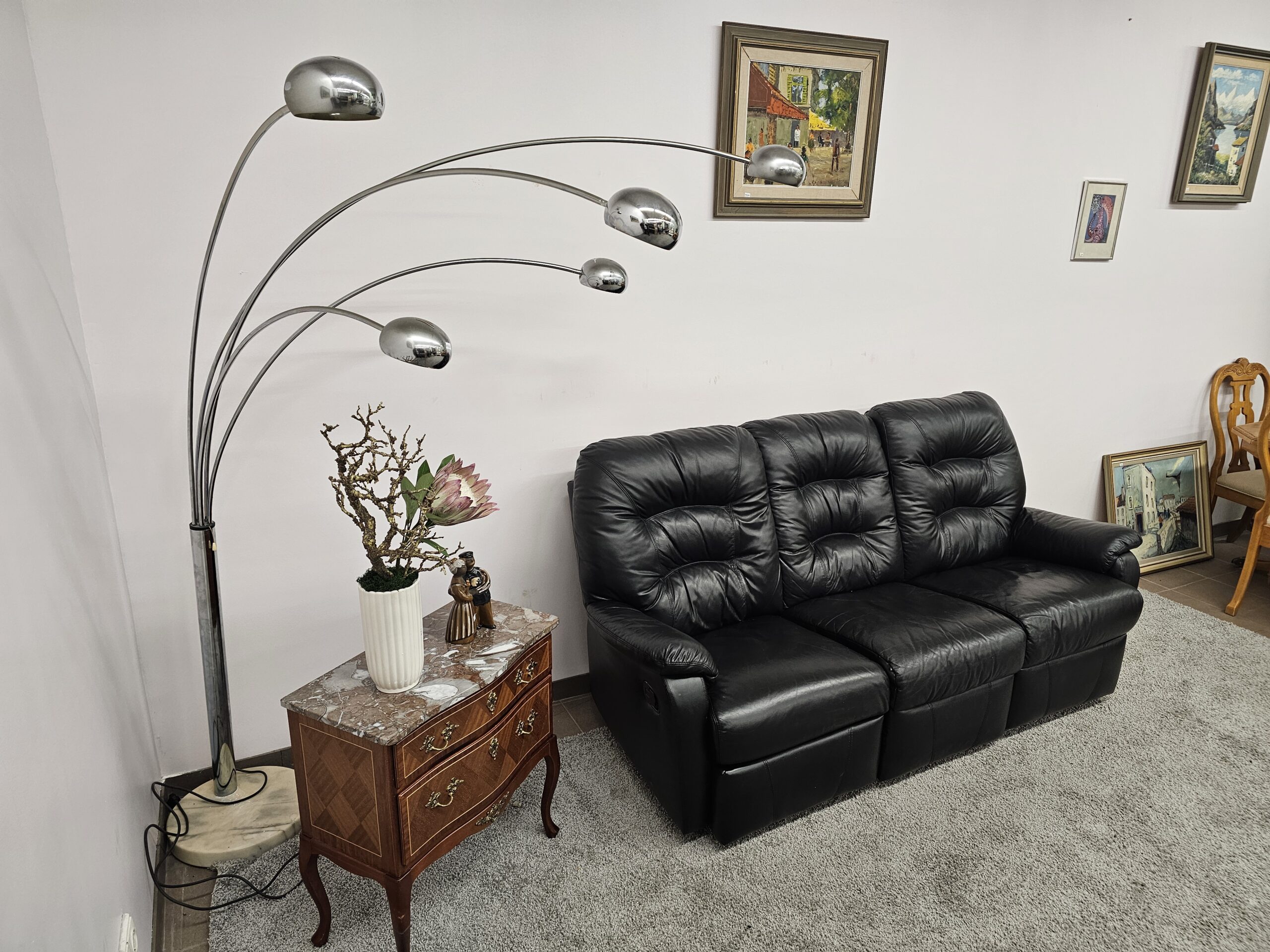 Natūralios odos sofa su relax funkcija