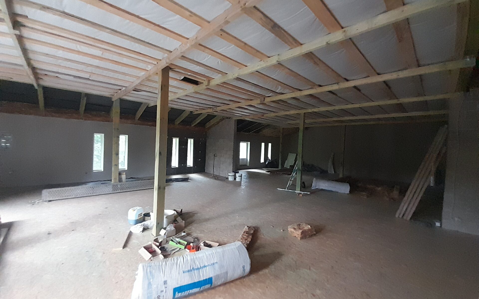 Išnuomojamas 800 kv.m. Komercinis pastatas Klaipėdos centre Priestočio g. Medicinos įstaigai, grožio salonui, kaviniai, prekybai ar ofisui