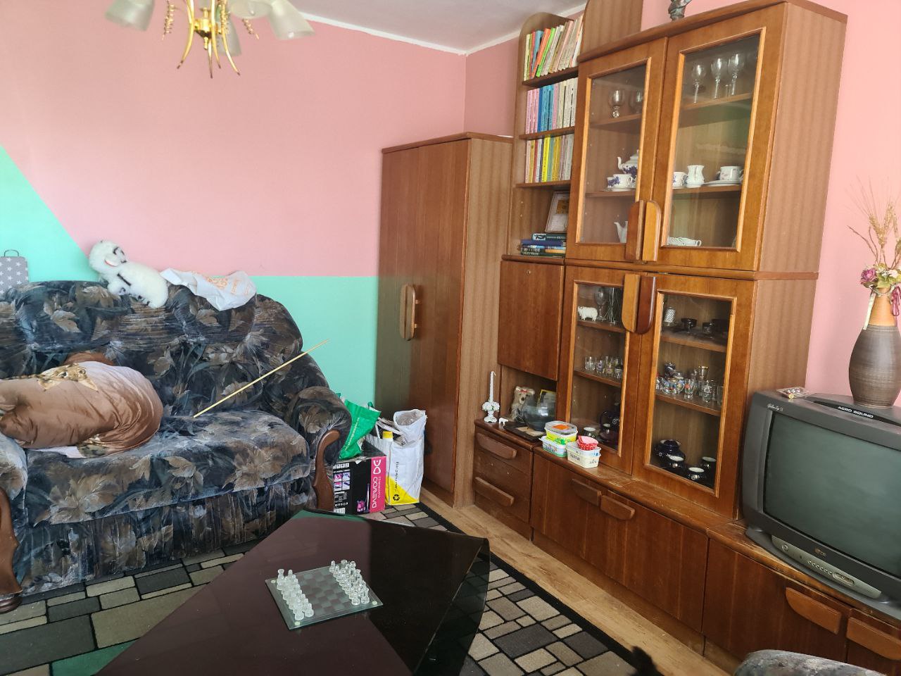 SKUBIAI Parduodamas 2 k butas Utenoje