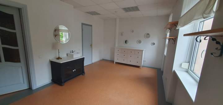 Išnuomojamas 24 kv.m., kabinetas grožio salone I. Kanto g.