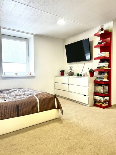 Parduodamu 2 kambarių pilnai įrengtą butą, nuosavo namo dalyje