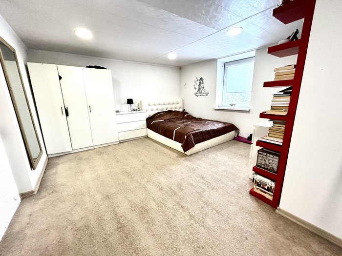 Parduodamu 2 kambarių pilnai įrengtą butą, nuosavo namo dalyje