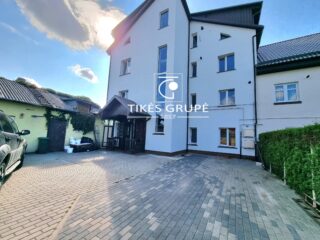 Picsart_24-09-05_12-44-34-230