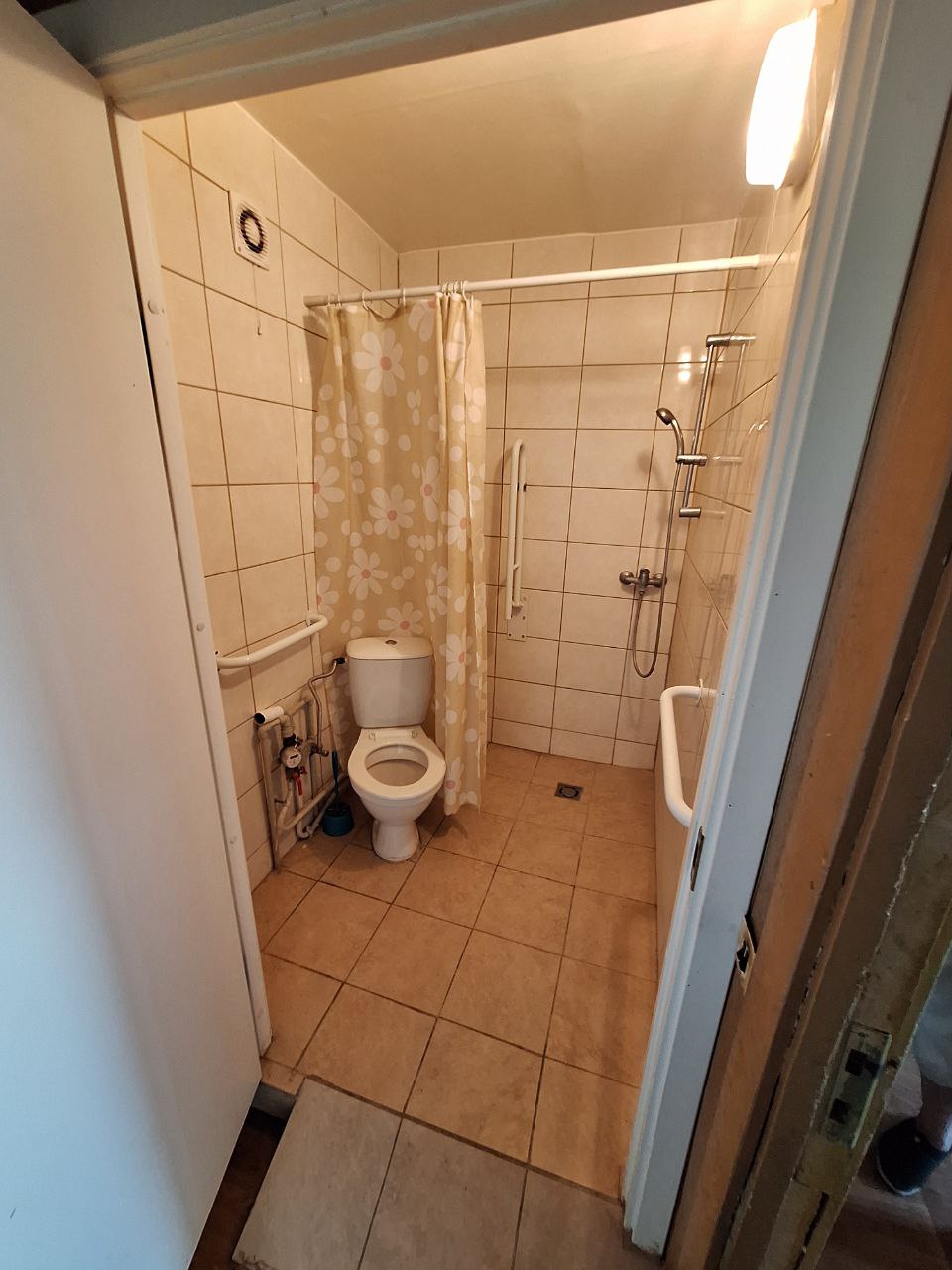 Parduodamas pagerinto tipo bendrabutis, Alytuje