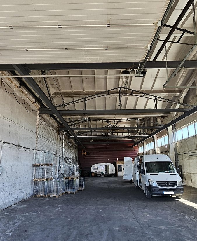Išnuomojamos 427 kv.m. Patalpos Tilžės g. Klaipėda. Sandėliavimo, gamybos, prekybos veiklai