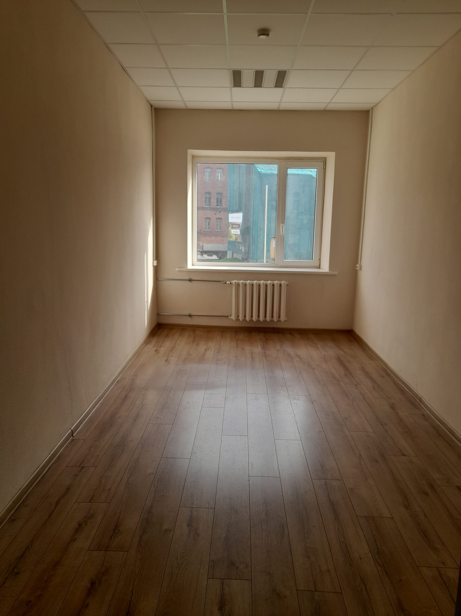 Nuomojamos 18 – 30 – 70 – 137 kv.m. Administracinės patalpos Naujoji Uosto g.