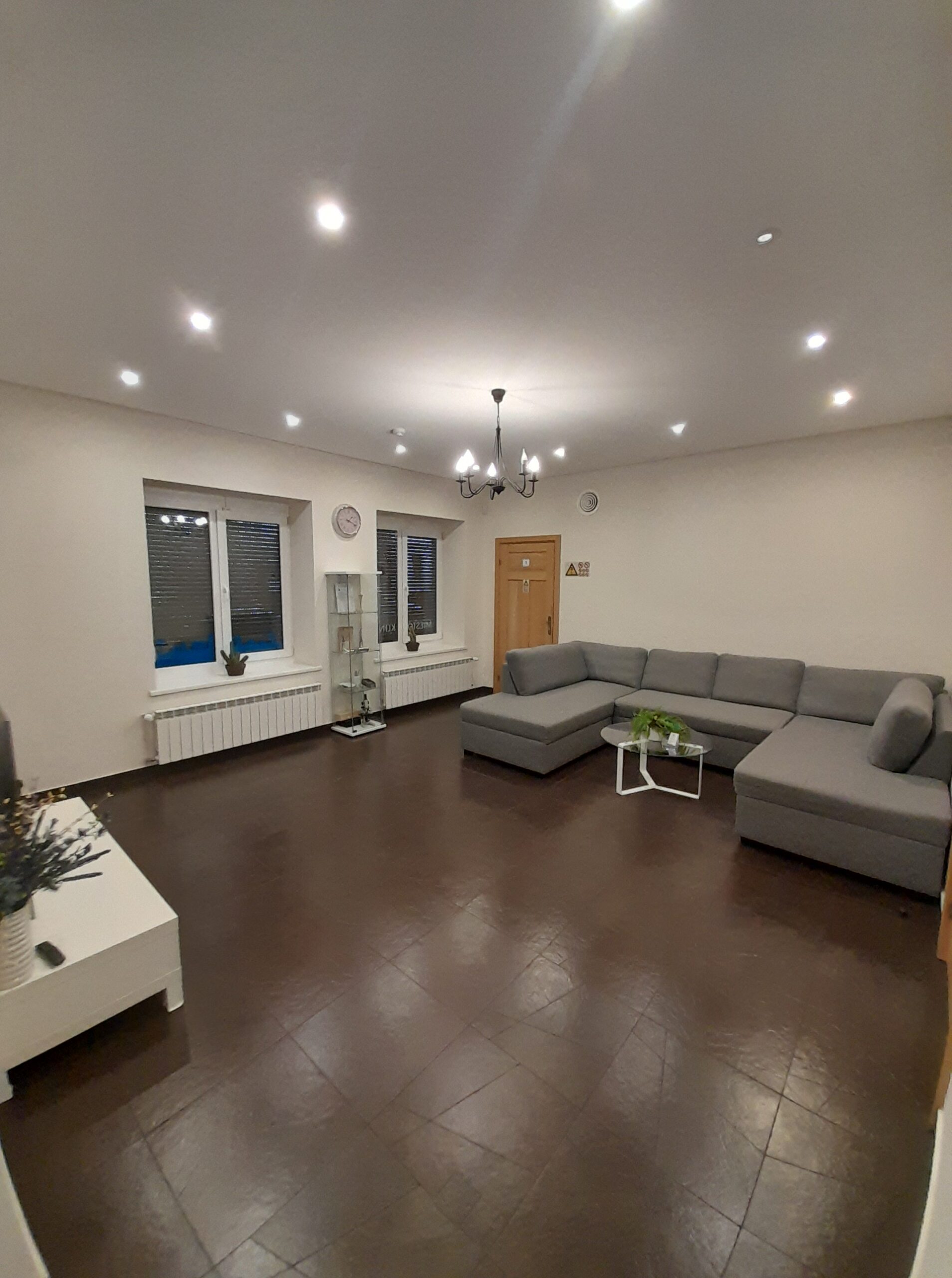 Išnuomojamos Patalpos Šaulių g., tinkamos grožio – paslaugų – medicinos procedūroms – ofisui