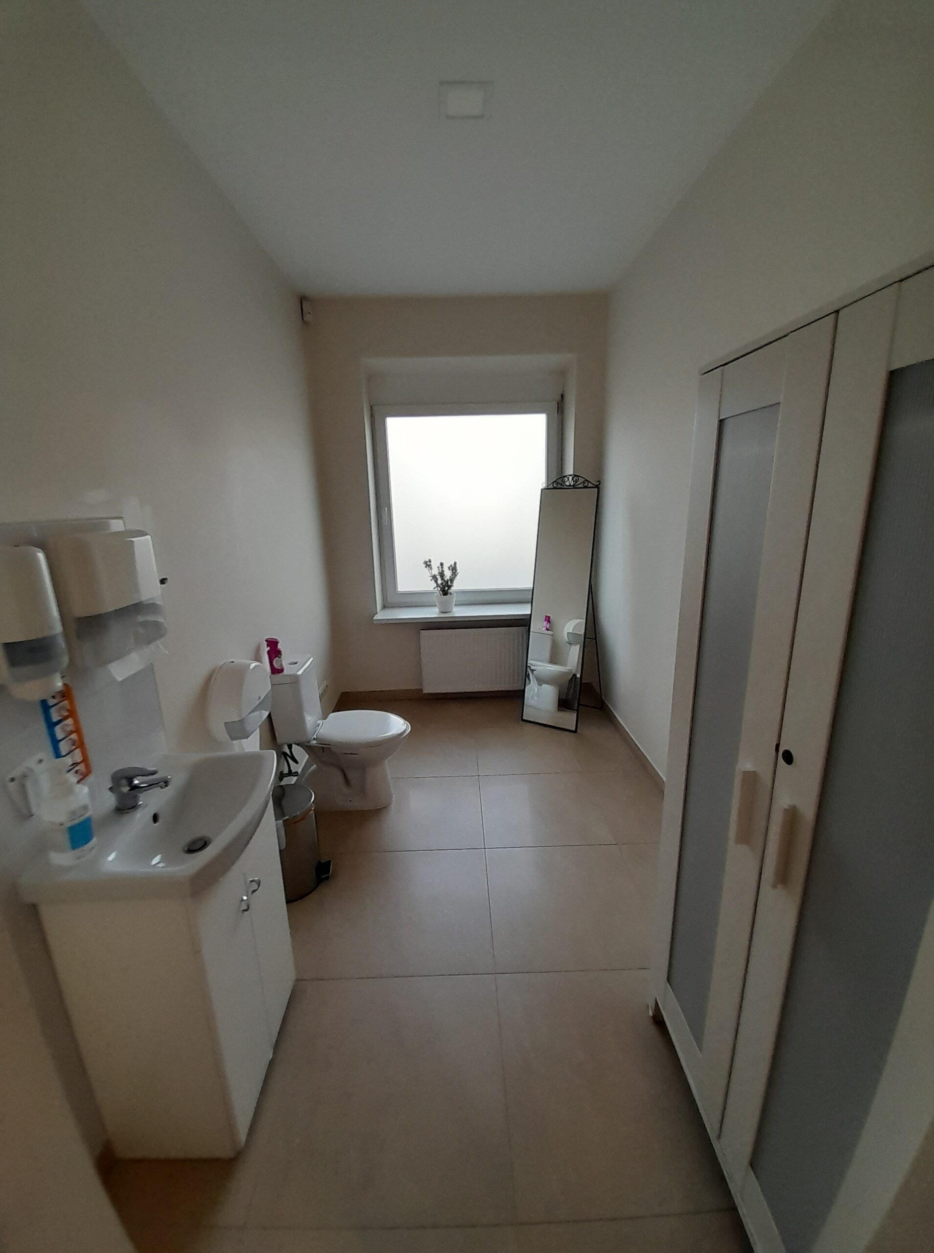 Išnuomojamos Patalpos Šaulių g., tinkamos grožio – paslaugų – medicinos procedūroms – ofisui