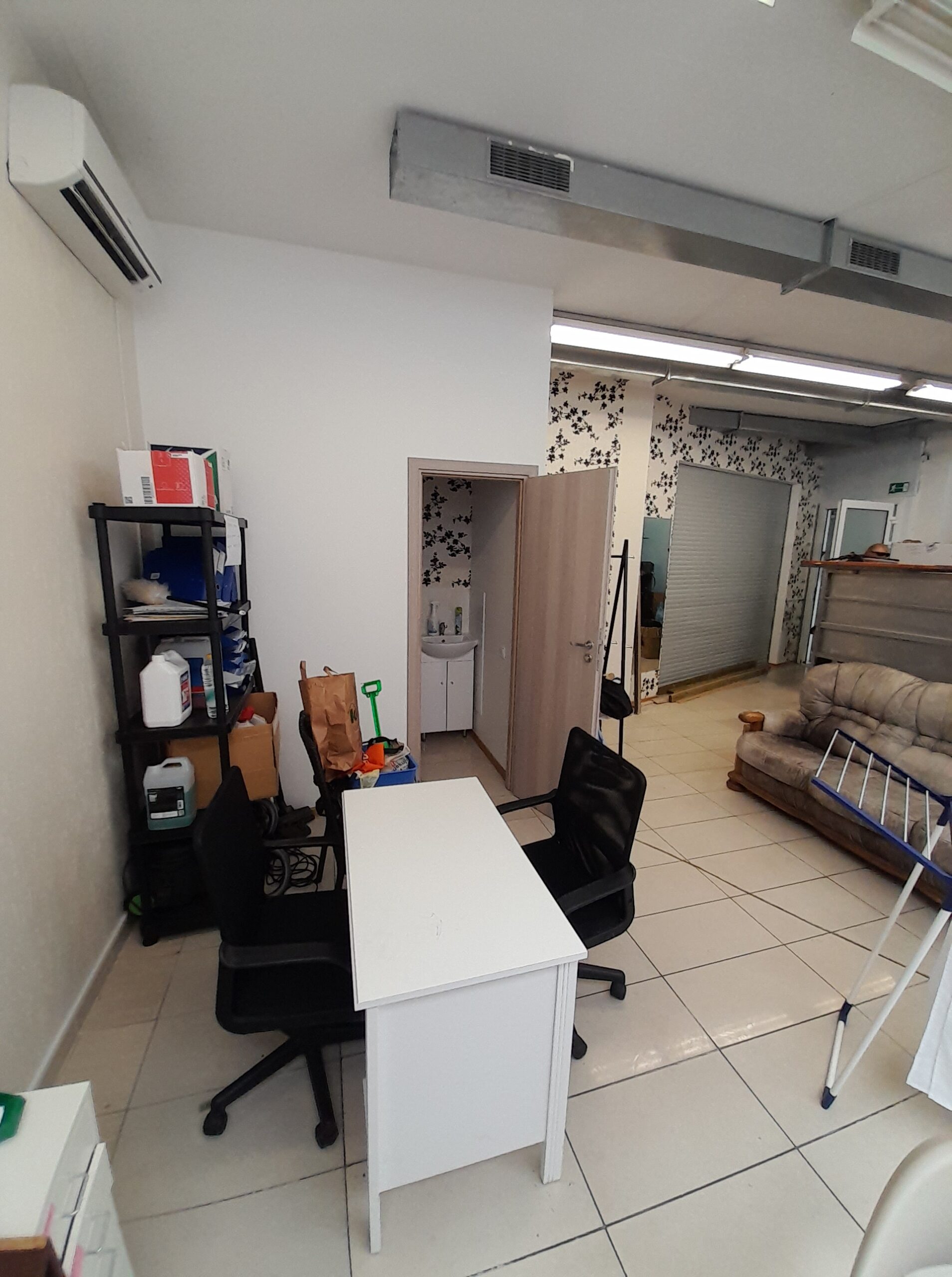 Išnuomojamos 49 kv.m. Patalpos, ofisui, grožio salonui, prekybai. Senamiestyje.