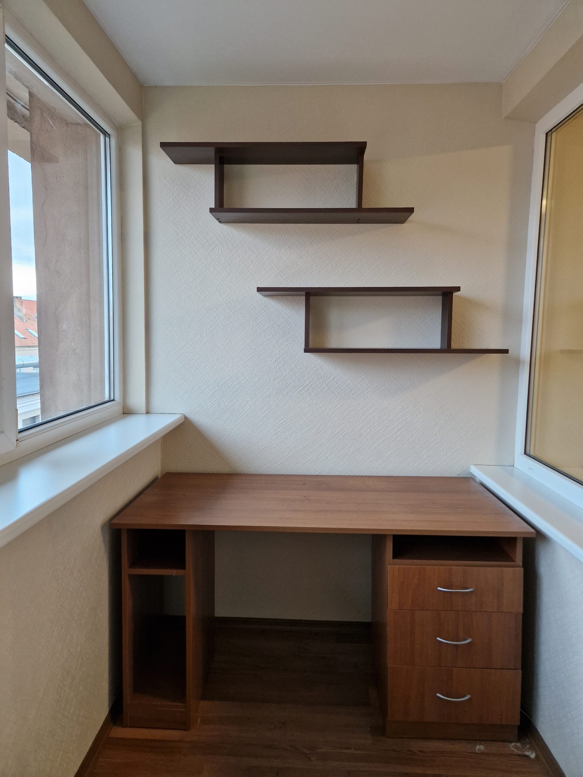 Išnuomuojamas jaukus, labai šiltas, suremontuotas, 2,5 kambario (2 + holas) butas. Klaipėda