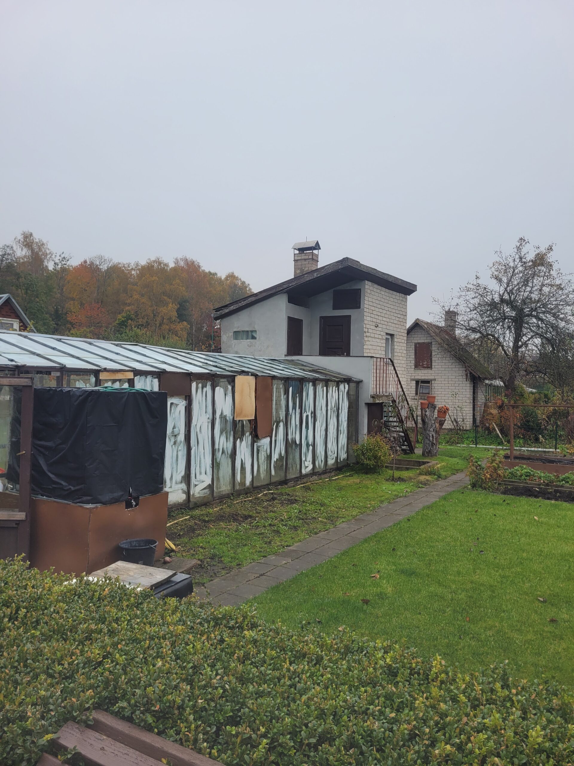 Šernų soduose, šalia Klaipėdos labai geroje vietoje parduodamas sodas su sodo nameliu.