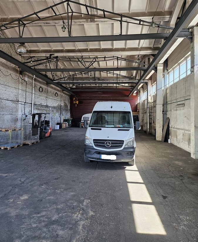 Išnuomojamos 427 kv.m. Patalpos Tilžės g. Klaipėda. Sandėliavimo, gamybos, prekybos veiklai