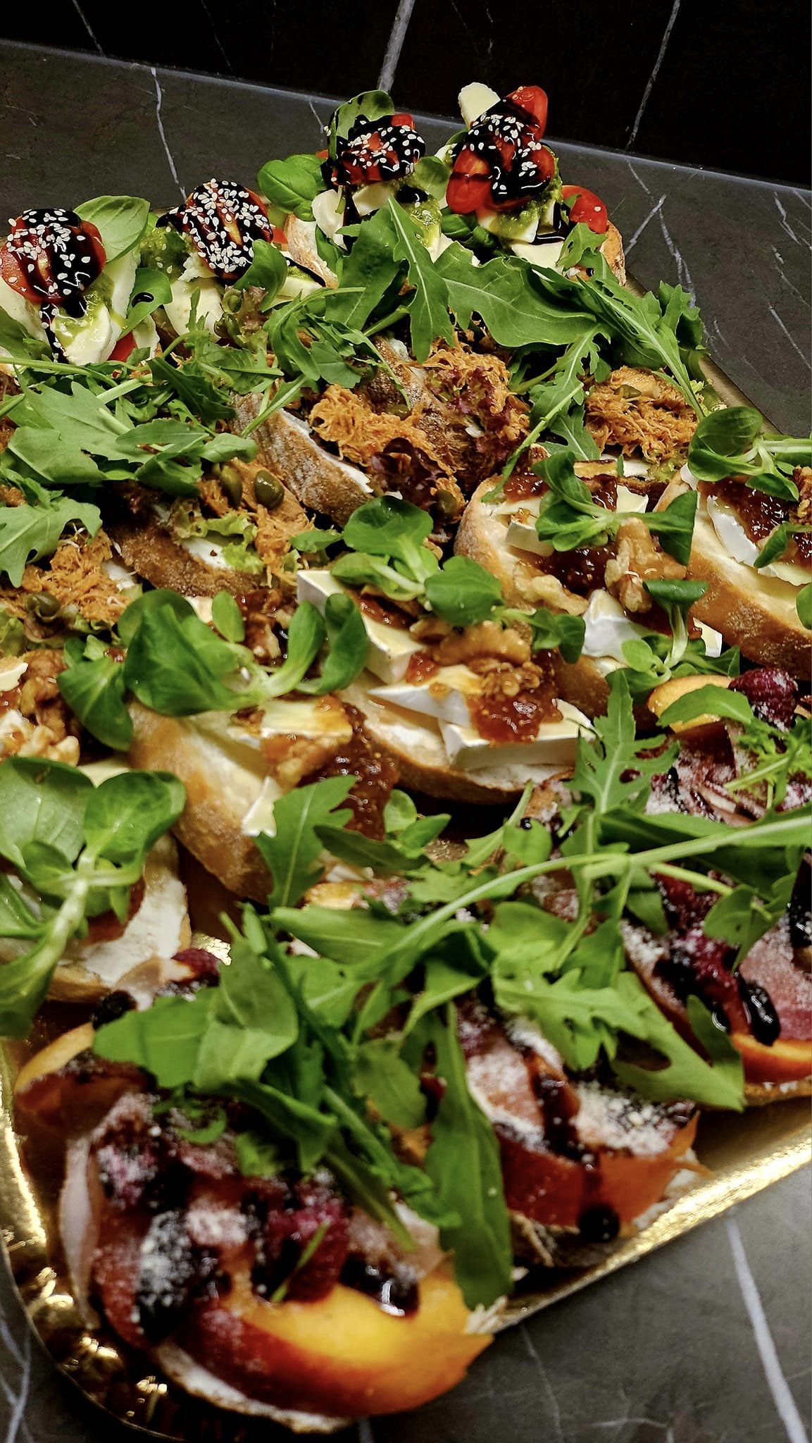 Vieno kąsnio užkandžiai ir ne tik Jūsų šventės stalui.