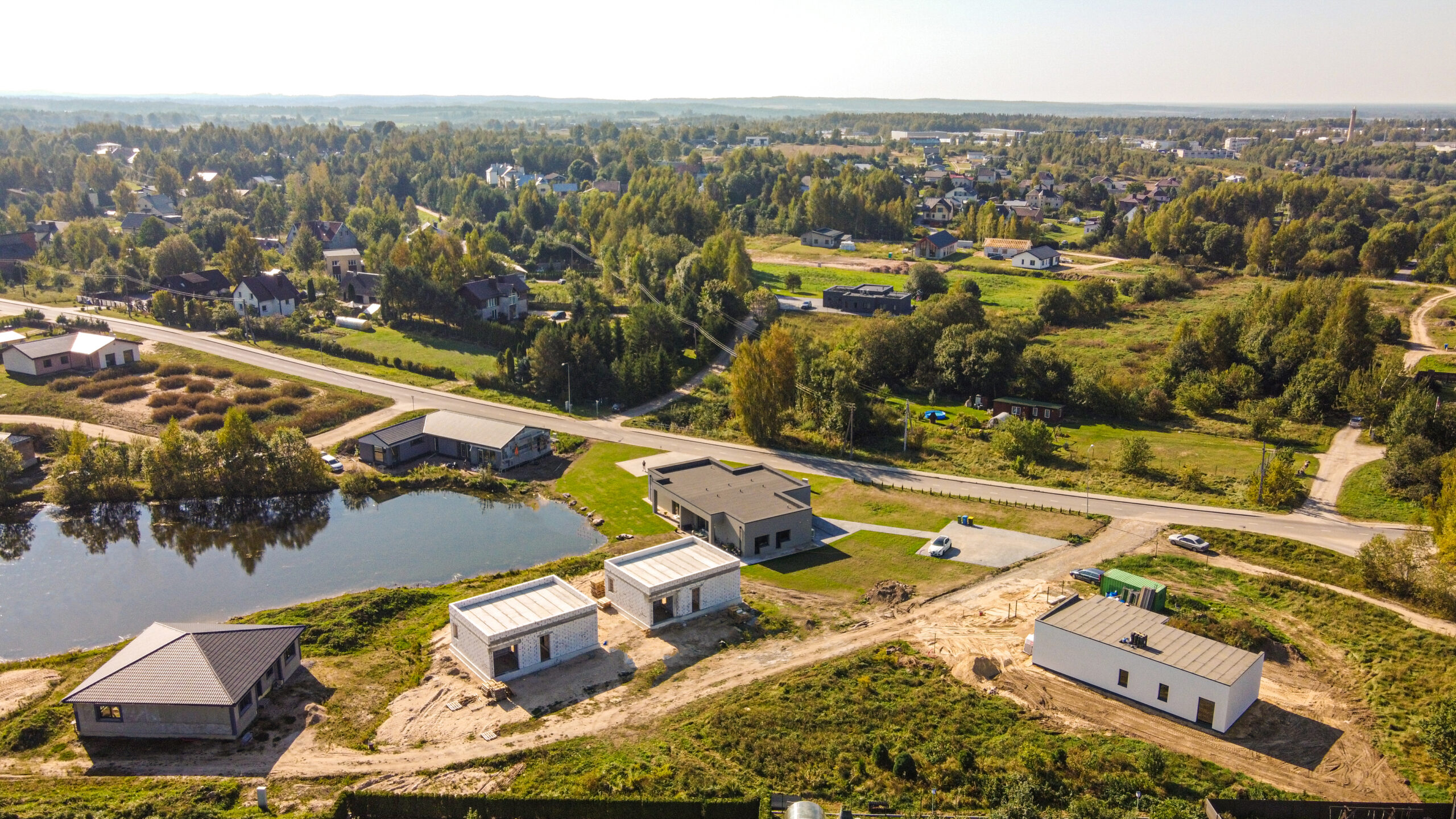 Parduodamas mūrinis sodo namas