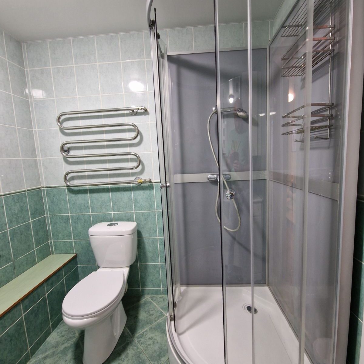 Išnuomuojamas jaukus, labai šiltas, suremontuotas, 2,5 kambario (2 + holas) butas. Klaipėda