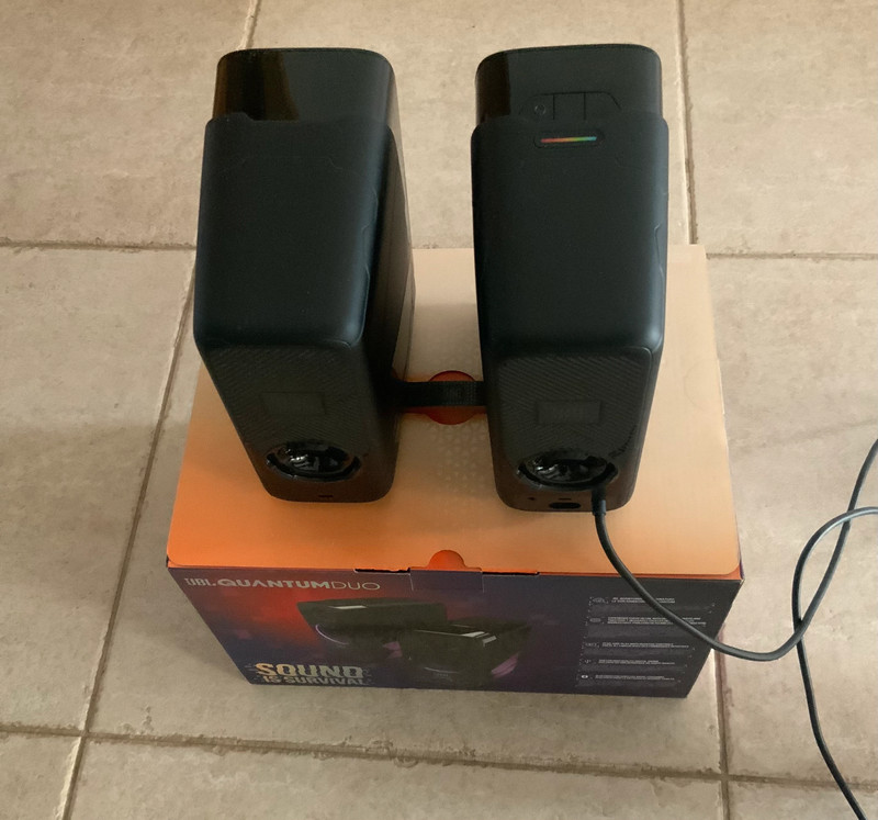 JBL Quantum Duo kompiuteriniai garsiakalbiai