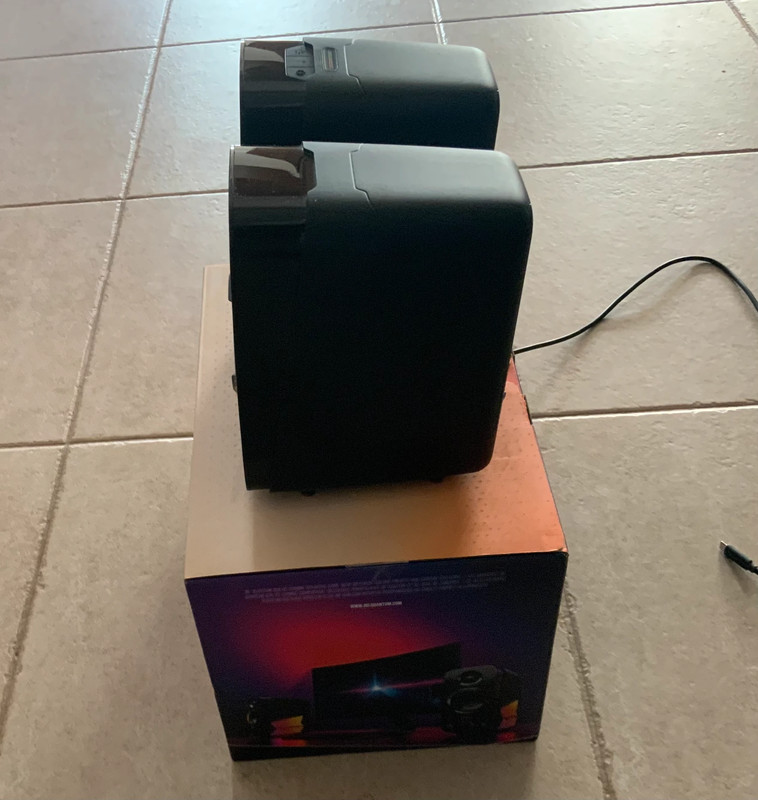 JBL Quantum Duo kompiuteriniai garsiakalbiai