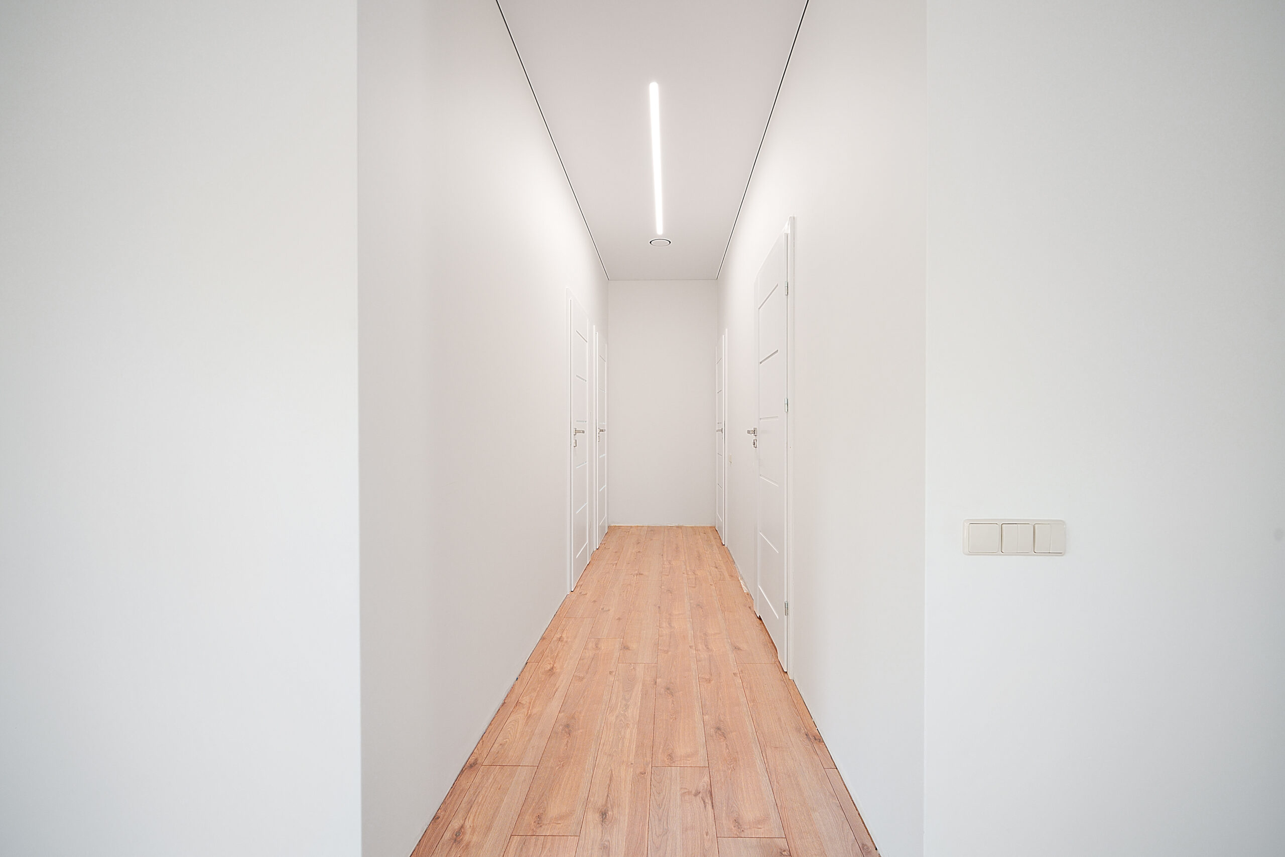 Parduodamas mūrinis namas